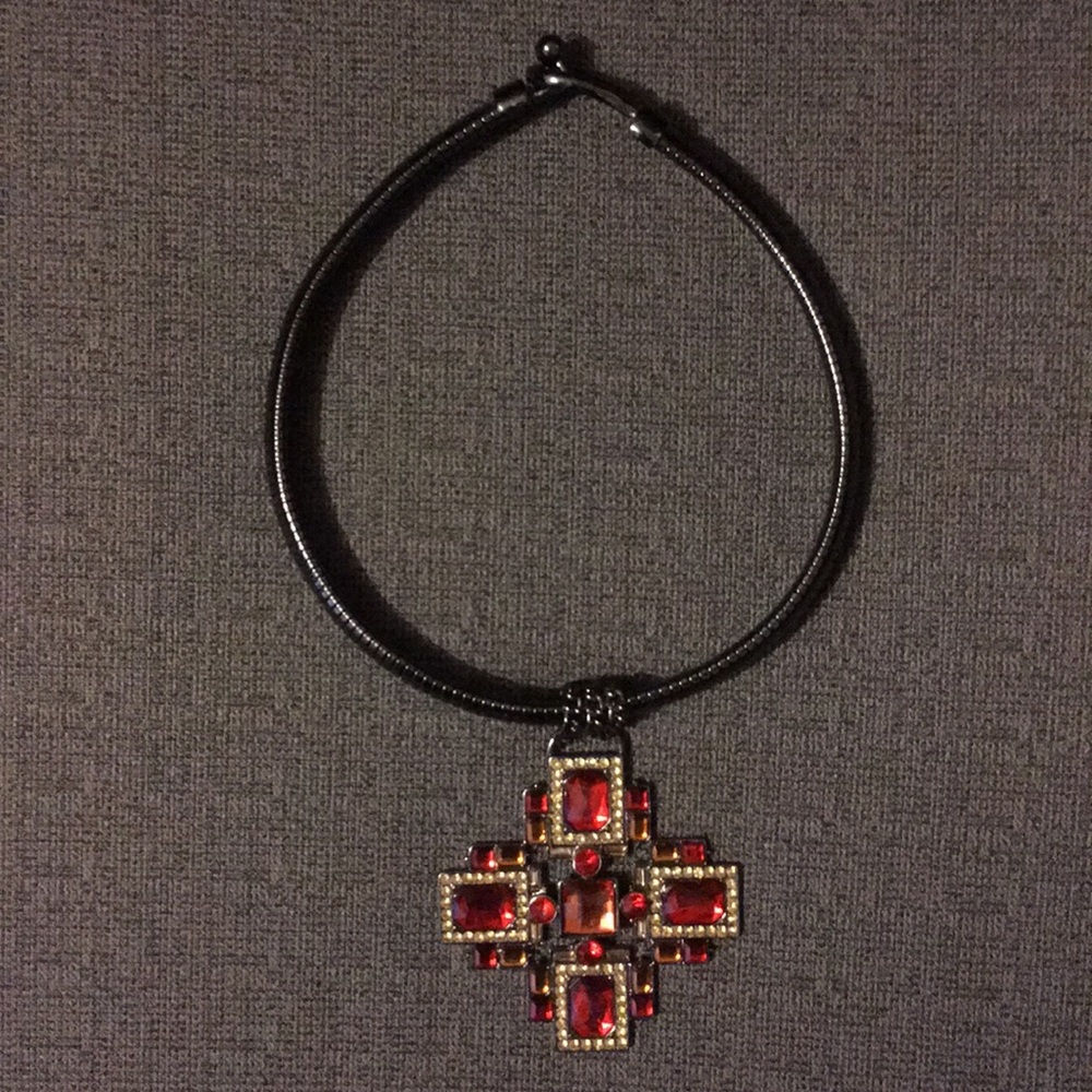 Stunning gothic necklace - Picture 3 of 7